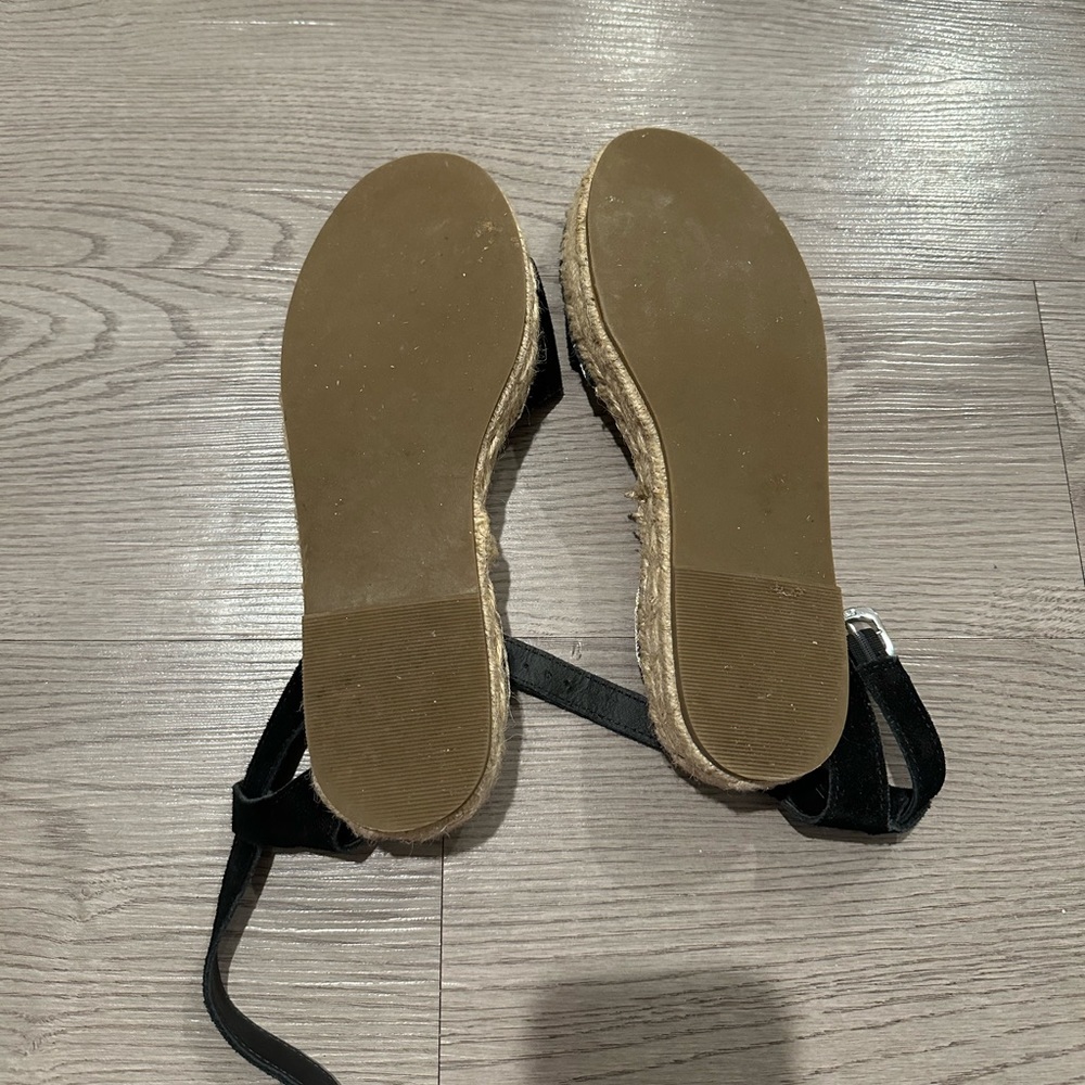 Women’s Steve Madden black sandals - Picture 4 of 4